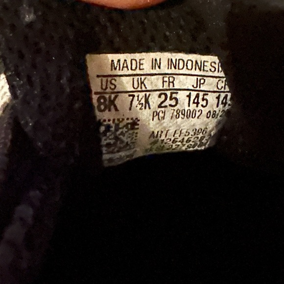 Black Adidas Shell Toes - Picture 3 of 6